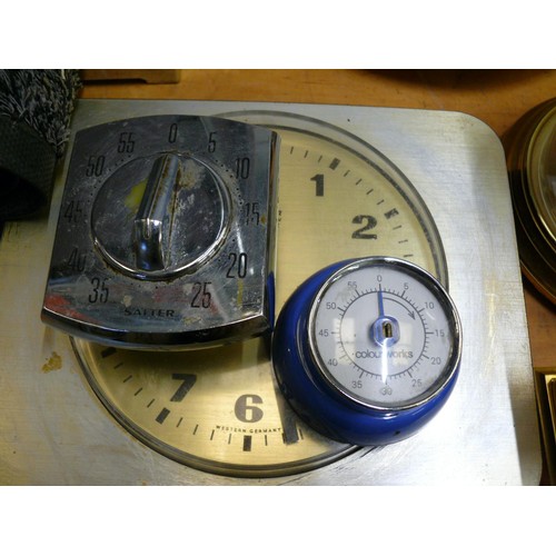 254 - COLLECTION OF CLOCKS AND KITCHEN TIMERS BRASS CARRIAGE CLOCK, ACCTIM RADIO CONTROLLED, STAIGER CHROM... 