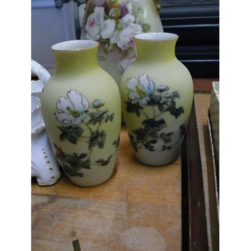 252 - COLLECTION OF VINTAGE FLORAL CHINA TO INCLUDE A PAIR OF ORIENTAL VASES, ART NOUVEAU VASE AND A VICTO... 