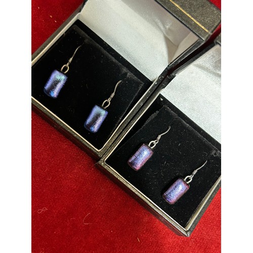 18 - 3 PAIRS OF MODERN STYLE SILVER (MARKED 925)  EARRINGS INCLUDING A PAIR WITH BLUE AKOYA PEARL DROPS, ... 