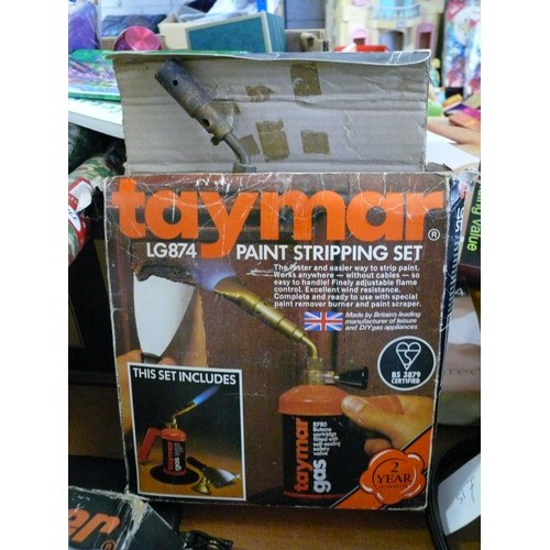 269 - BLACK & DECKER HAMMER DRILL AND TAMAR PAINT SPRAYING SET