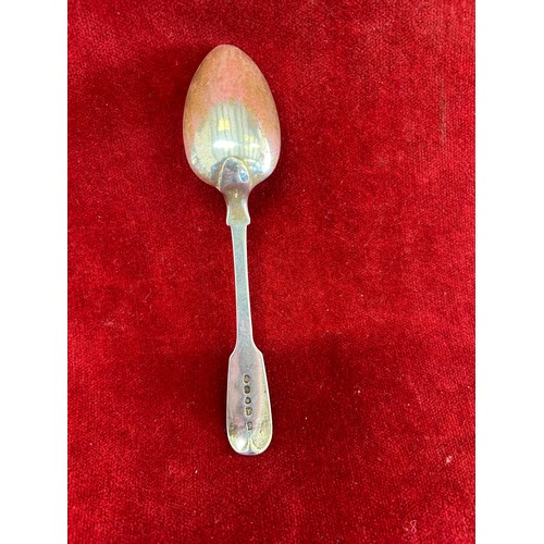 48 - A VICTORIAN STERLING SILVER FIDDLE PATTERN DESSERT SPOON, HALLMARKED LONDON 1845 - 47 GRAMS