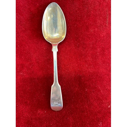 48 - A VICTORIAN STERLING SILVER FIDDLE PATTERN DESSERT SPOON, HALLMARKED LONDON 1845 - 47 GRAMS