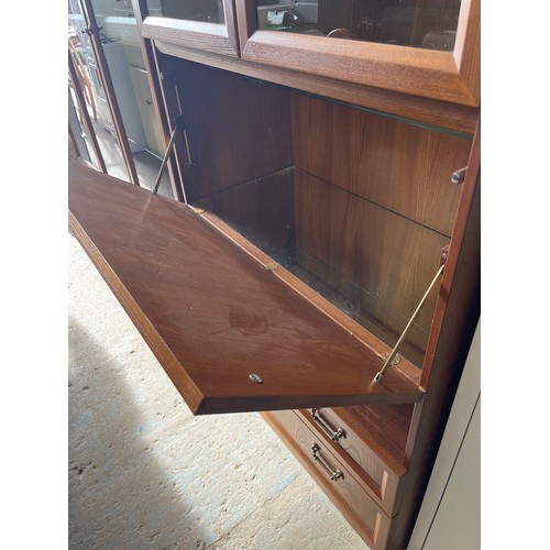 382 - SET OF 3 GOOD QUALITY LARGE DISPLAY CABINETS