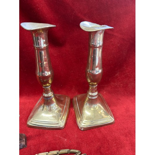 52 - MIXED LOT INCLUDING EARLY 19TH CENTURY BRASS CANDLESTICKS WITH PUSHERS, A FIGURE OF SAINT JOSEPH WIT... 