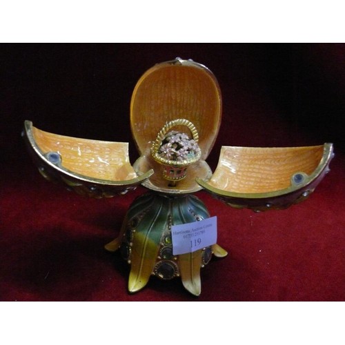 119 - VINTAGE RUE MOLIERE ILDED ENAMEL JEWEL EGG MUIC BOX OPENS TO A TURNING FLOWER BASKET
