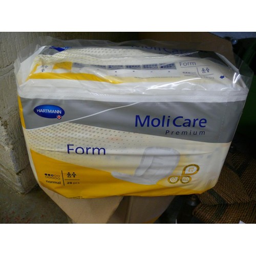 156 - 4 SEALED PACKS (28 PIECES PER PACK) MOLICARE PREMIUM PADS, MEDIUM