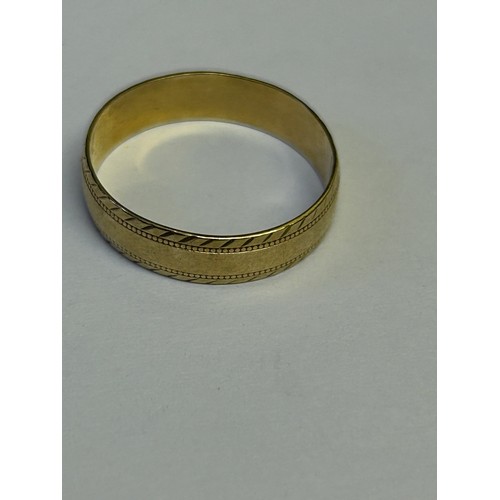 9 - WEDDING BAND IN 9ct GOLD WEIGHT 1.94gr SIZE N