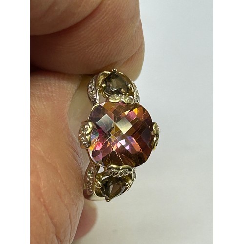 25 - A LARGE 3ct TOURMALINE CHAMELEON QUARTZ STONE PLUS 2 OTHERS HEART SHAPE AND DIAMONDS IN THE SETTINGS... 