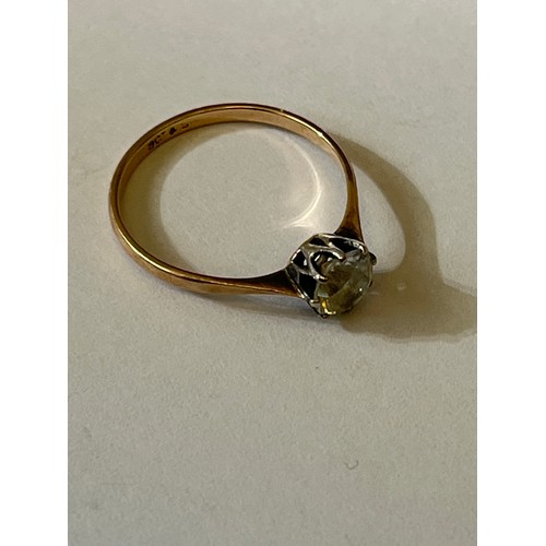 49 - A 9CT GOLD RING WITH WHITE STONE POSS SAPPHIRE 5.1MM .5crt SIZE N 1.2gr