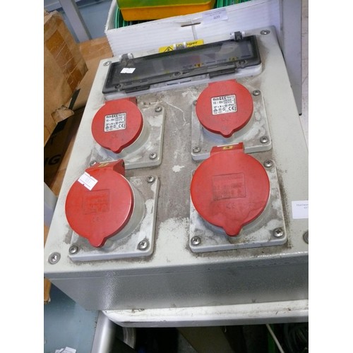 408 - METAL CASED FUSE BOX WITH 4 X 32AMP 3 PHASE SOCKETS