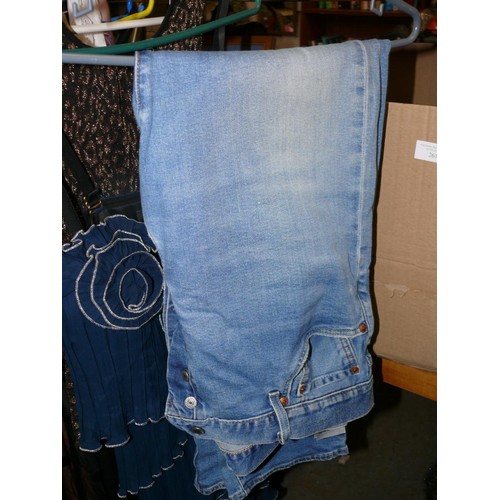 380 - LEVI 501 BLUE WASH JEANS SIZE 36