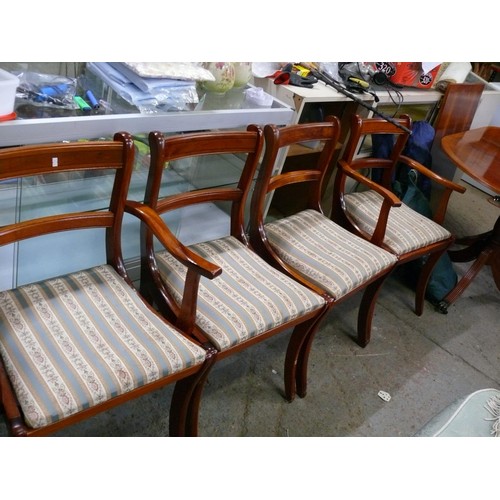 376 - LARGE EXTENDING DINING TABLE WITH 4 CHAIRS