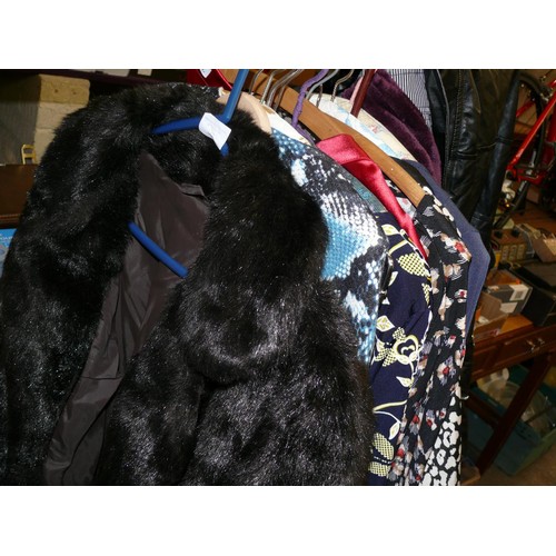 381 - SELECTION OF GOOD QUALITY CLOTHING, MOSTLY LADIES