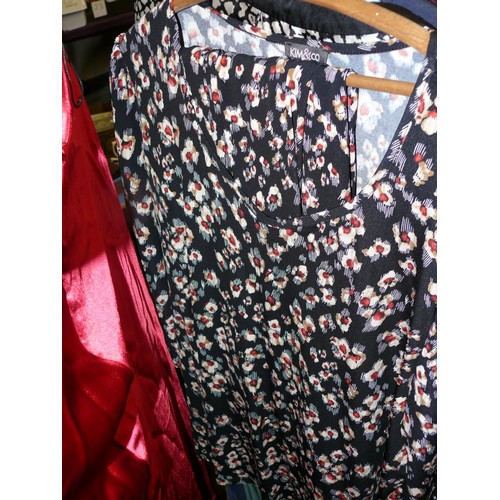 381 - SELECTION OF GOOD QUALITY CLOTHING, MOSTLY LADIES