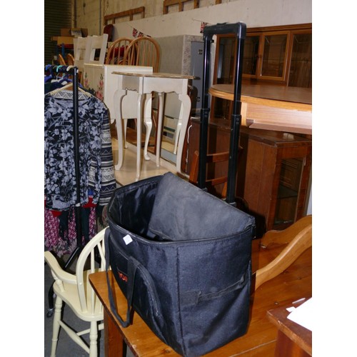 405 - LARGE JANOME SEWING MACHINE TROLLEY BAG