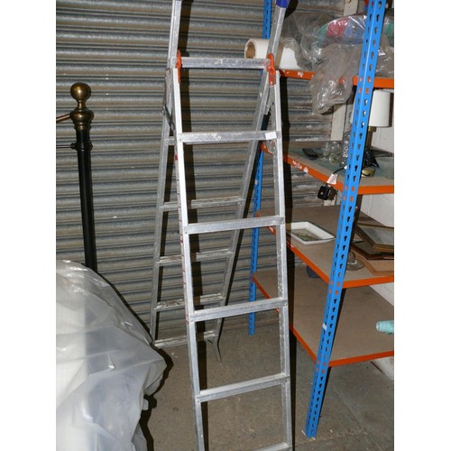 428 - ALUMINIUM 3 WAY STEP LADDER