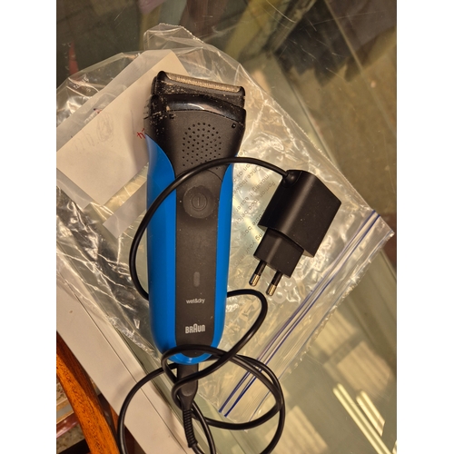 79A - BRAUN WET & DRY SHAVER WITH CHARGER LEAD