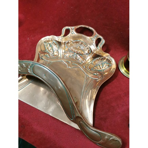 122 - COPPER CRUMB PAN AND BRUSH, ROYAL AIRFORCE PEN KNIFE, COMMEMORATIVE SPOONS AND A BRASS PIN DISH