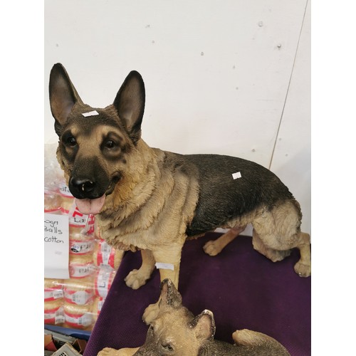 128 - LARGE LIFE LIKE GERMAN SHEPHERD/ALSATION HEAVY  STATUE