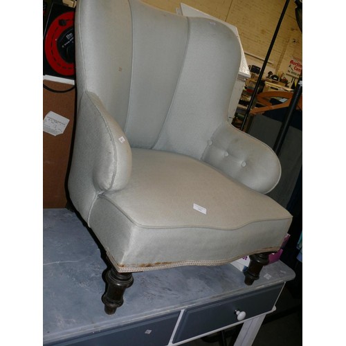 306 - LARGE LOW BEDROOM CHAIR