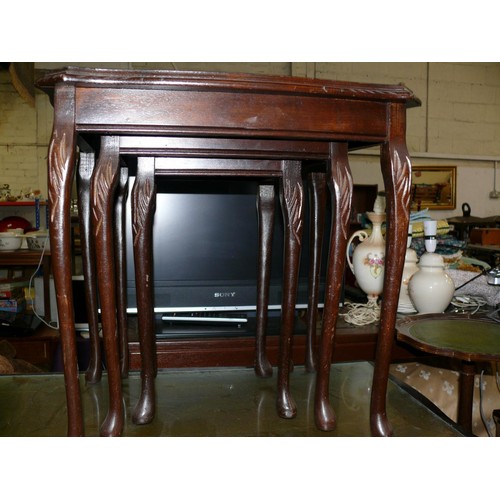 307 - GREEN LEATHER AND GLASS TOPPED COFFEE TABLE, NEST OF 3 TABLES AND WINE TABLE PLUS A FURTHER WINE TAB... 