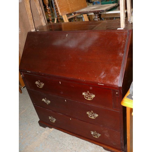 354 - REPRODUCTION MAHOGANY 3 DRAWER BUREAU