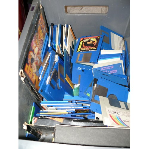 259 - EARLY 90'S AMIGA FLOPPY DISC GAMES INC SECOND SAMURAI, ALIEN 3, THE LION KING - ALSO NUMEROUS FLOPPY... 