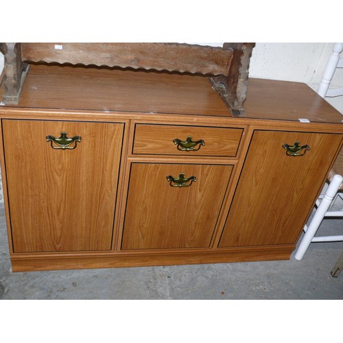 REPRODUCTION SIDEBOARD