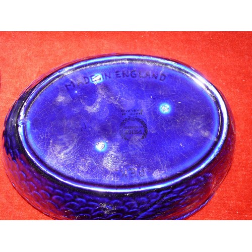 61 - VINTAGE HEN EGG CROCK IN COBALT BLUE GLAZE