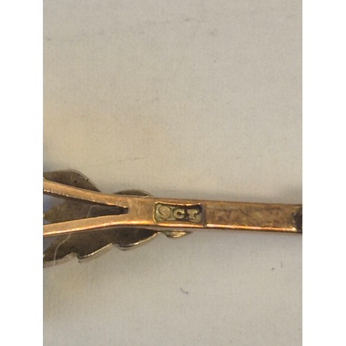 14 - A 9CT ROSE GOLD BAR BROOCH WITH LARGE LIGHT BLUE TOPAZ STONE WEIGHT 6.01GR