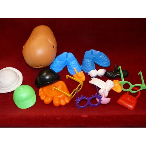 62 - TWO BOXED MR & MRS POTATO HEAD TOY STORY 2 FIGURES