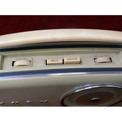 216 - ORIGINAL VINTAGE BUSH RADIO 1959 MODEL, RECEIVER TYPE TR 82C - MEDIUM & LONG WAVE - WITH WORKING WIT... 