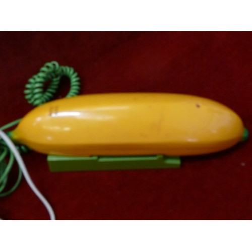 218 - POPEYE AND BANANA TELEPHONES