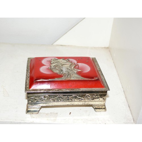 122 - MID CENTURY ENAMEL SHIP CIGARETTE BOX