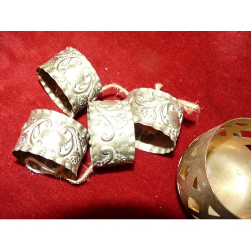172 - COLLECTION OF INTERESTING METAL WARES - EPNS NAKPIN RINGS, 2 PEWTER SWANS, VINTAGE DRAWER HANDLES,  ... 
