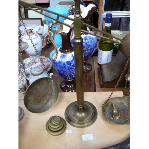Brass balance grocers shop scales, with graduated set of weights and ...
