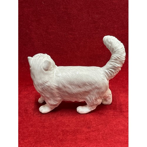 2 - JOHN BESWICK CONNOISSEUR PERSIAN WHITE CAT