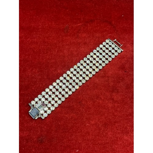 44 - A INSPIRATION DIAMONTE BRACELET