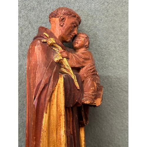 11 - EARLY 20TH CENTURY CARVED WOODEN STATUE OF SAINT ANTHONY OF PADUA CARRYING JESUS, WELL CARVED WITH G... 