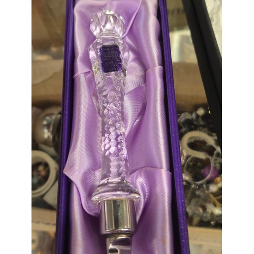 57 - EDINBURGH CRYSTAL LETTER OPENER PLUS DECORATIVE GLASS LETTER OPENER AND MAGNIFIER, CHIVAS REGAL HIPF... 
