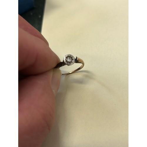 20 - 2.9 GRAMS OF SCRAP 9CT GOLD INC PR EARRINGS, SINGLE EARRING, ANTIQUE RING WITH DIAMOND. ALSO 2.5 GRA... 