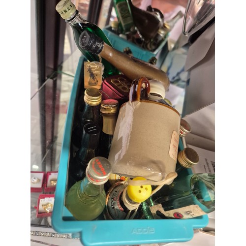 55 - BOX OF 23 MINIATURE BOTTLES