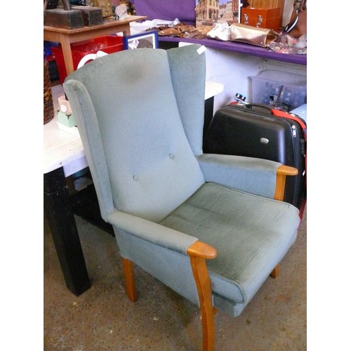 Lot 242       