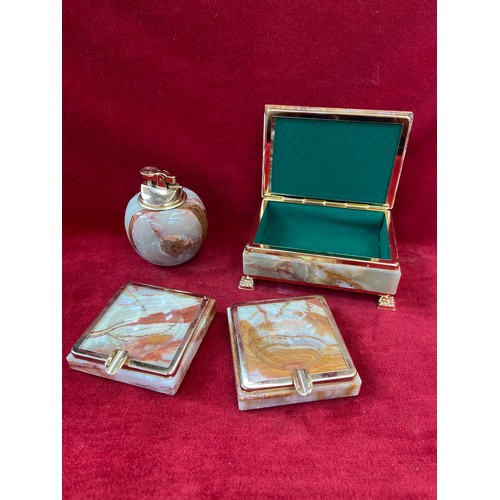 45 - Good quality boxed vintage 'Tiger Onix’ smokers set, including table lighter, cigarette box and two ... 