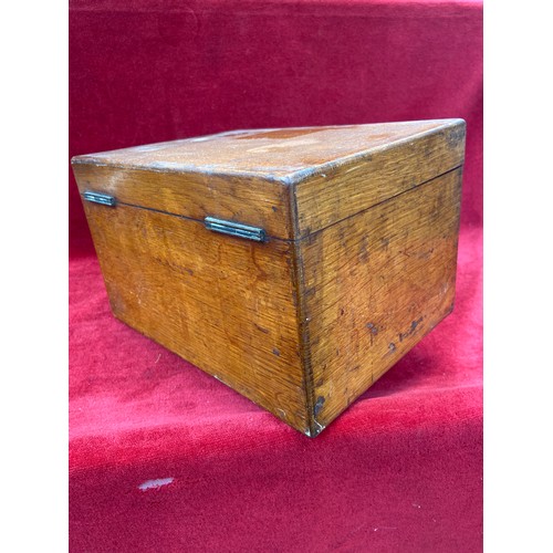 54 - The A.B.C & 1.2.3. Despatch Box - A late Victorian oak file box, with original card file partitions ... 