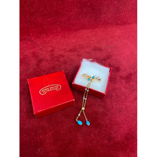 70 - A beautiful Victorian gilt metal (untested), turquoise & pearl bow brooch with pearl and turquoise p... 