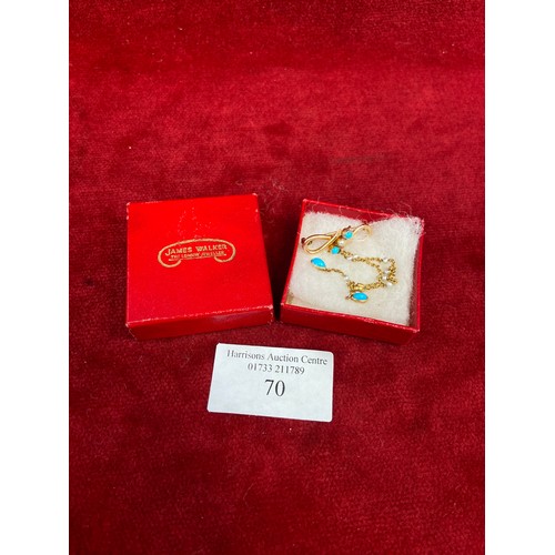 70 - A beautiful Victorian gilt metal (untested), turquoise & pearl bow brooch with pearl and turquoise p... 