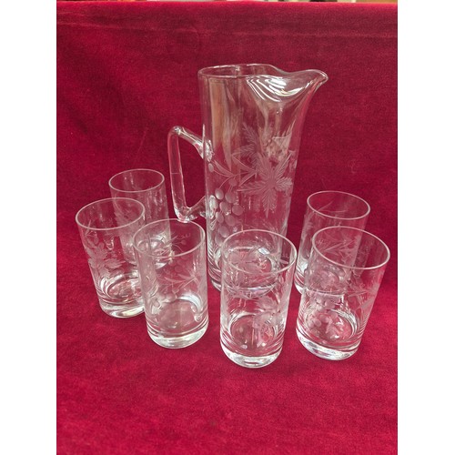 116 - Etched crystal glass - Hand blown pitcher with a ground pontil mark and pinched pouring spout, toget... 