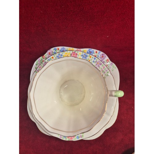 124 - Art Deco Paladin china tea set by Hughes Fenton Ltd., hand painted with delicate flowers and finishe... 