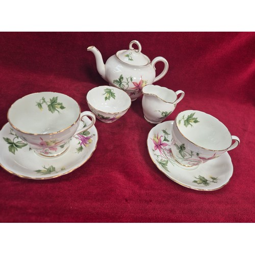 126 - Adderley Columbine pattern fine bone china tea set, including 2x cups and saucers, tea pot, creamer ... 